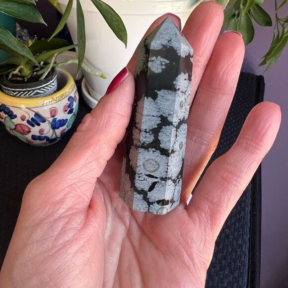 Snowflake Obsidian Crystal Tower (#5) - Picture 2 of 9